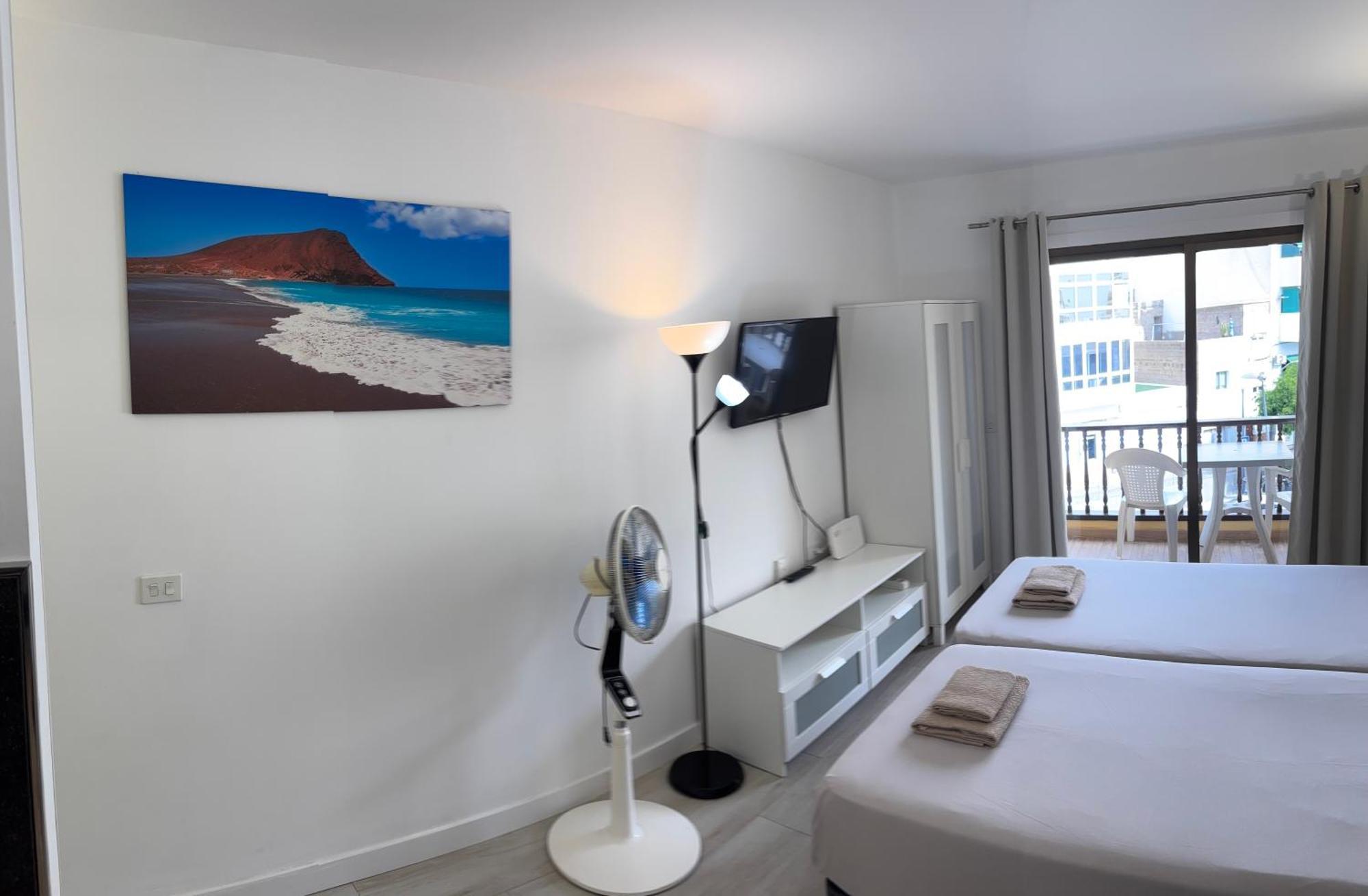 Cozy Studio In Los Cristianos Beach Free Wifi Arona  Bagian luar foto