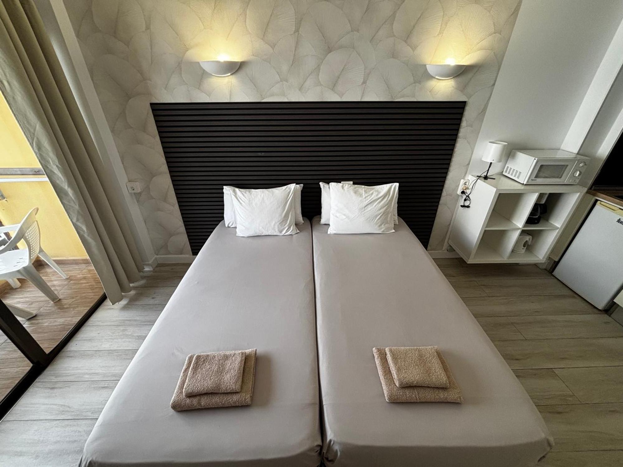 Cozy Studio In Los Cristianos Beach Free Wifi Arona  Bagian luar foto