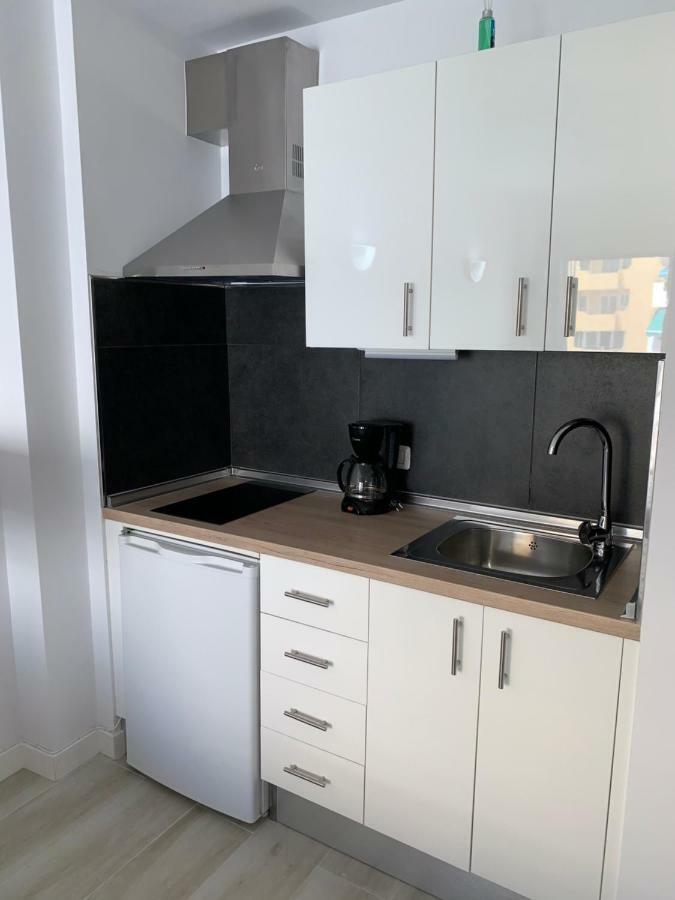 Cozy Studio In Los Cristianos Beach Free Wifi Arona  Bagian luar foto